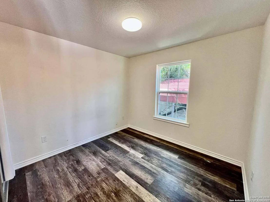 Photo of 147 Silver Creek