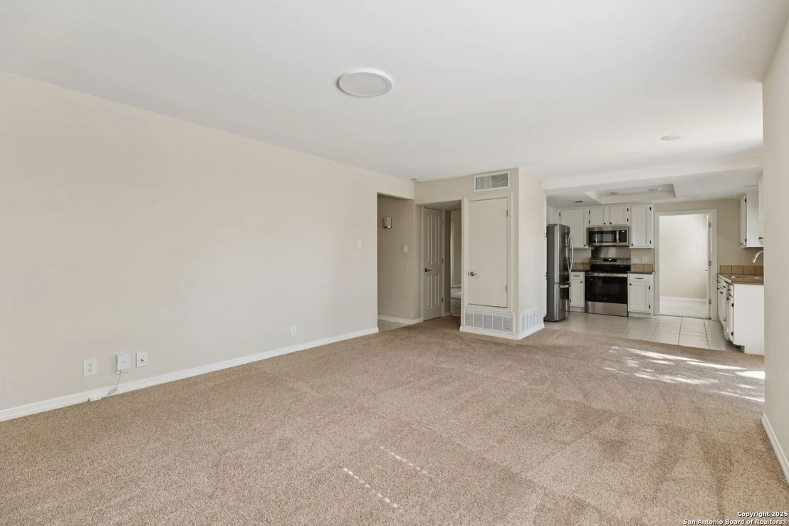 Photo of 8406 Timber Crest