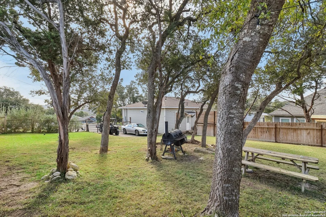 Photo of 2289 WESTVIEW DR