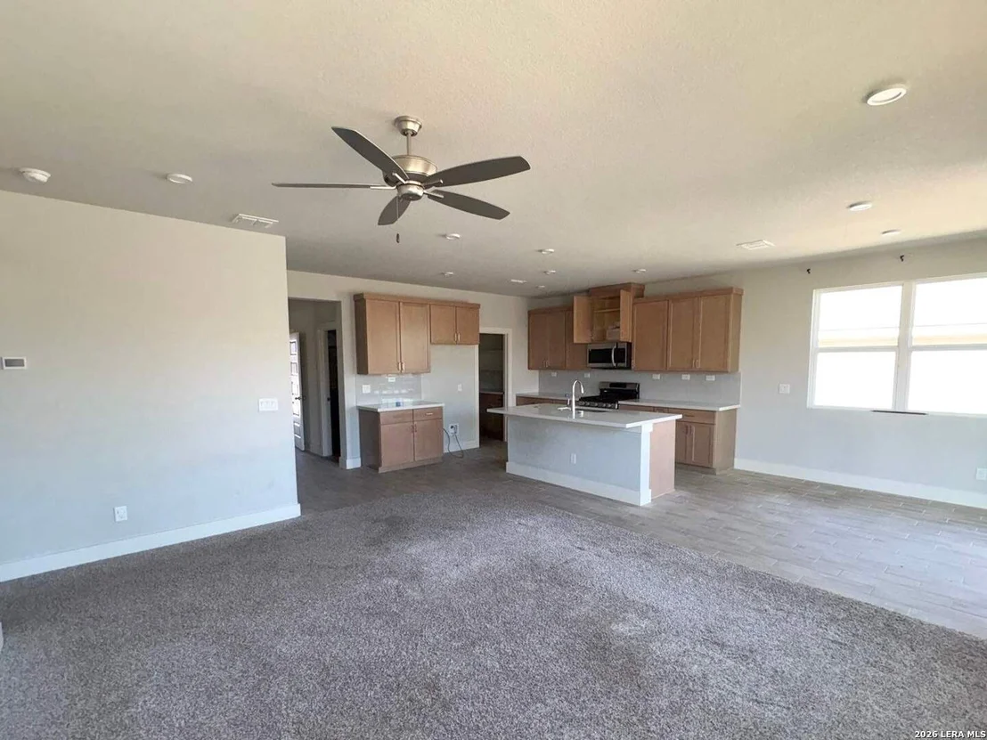Photo of 7164 Walkers Loop