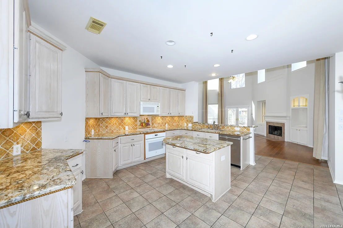 Photo of 1712 Oak Path