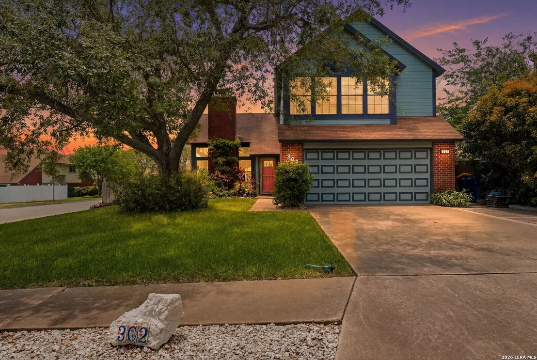 Photo of 302 HORNBEAN LN