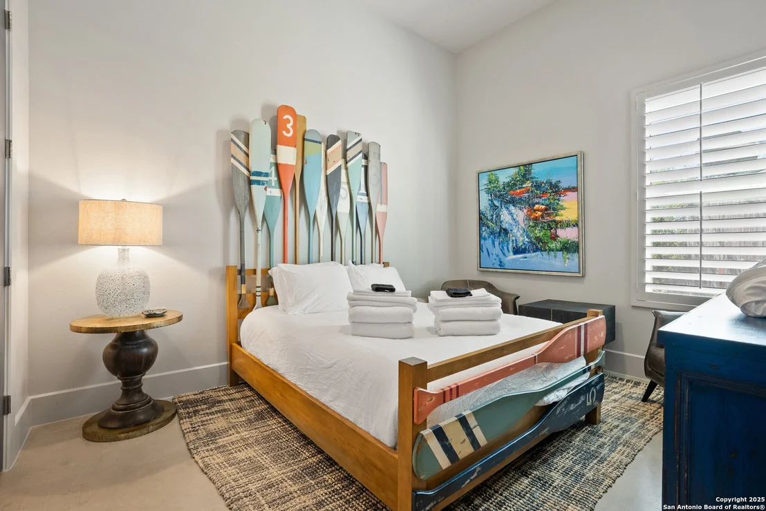 Photo of 106 laguna