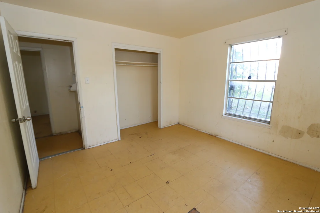 Photo of 655 Ferris Ave