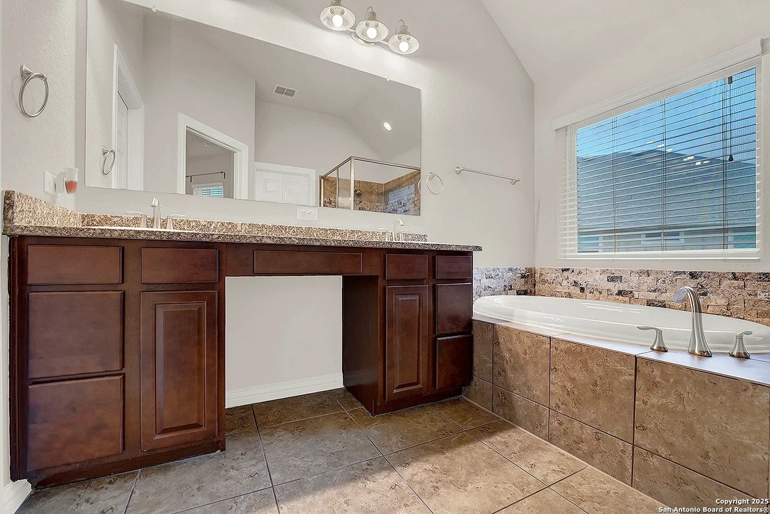 Photo of 11909 Trail hollow