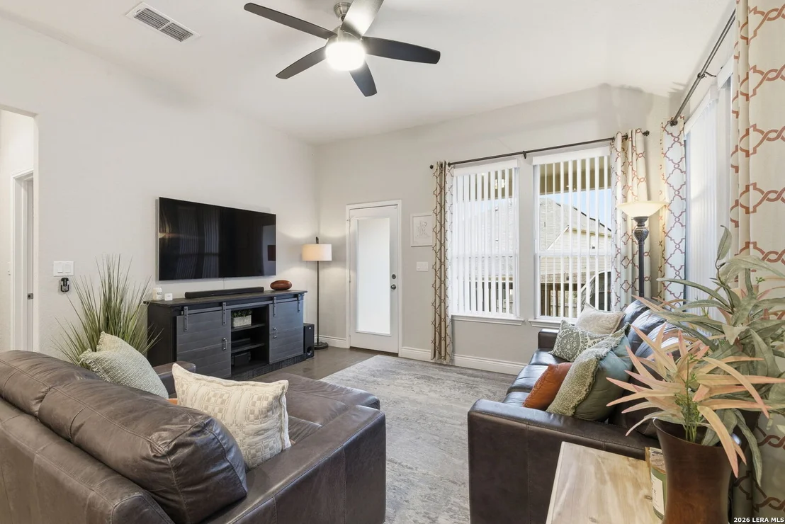 Photo of 7614 Paraiso Hi