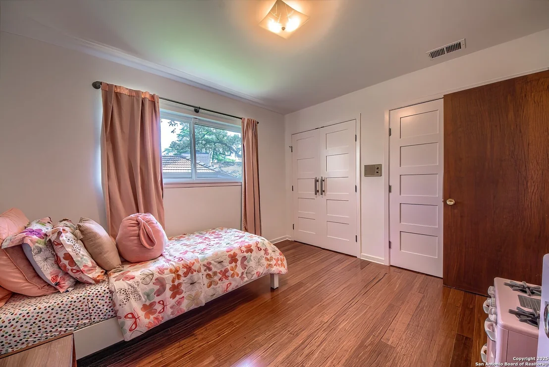 Photo of 5307 Ben Hur