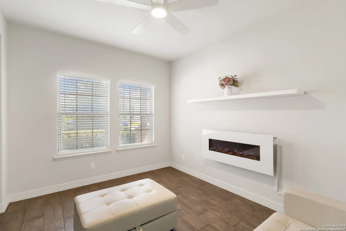Photo of 10650 Jasmine Bluff