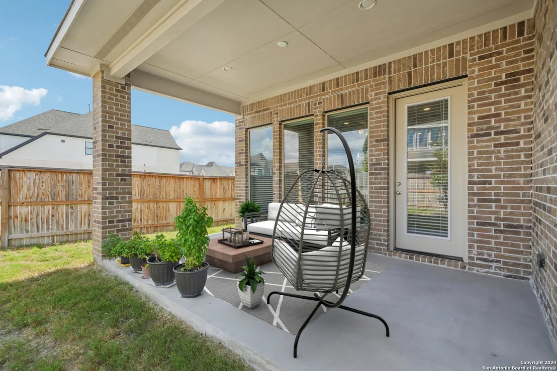 Photo of 1493 Pitcher Bend