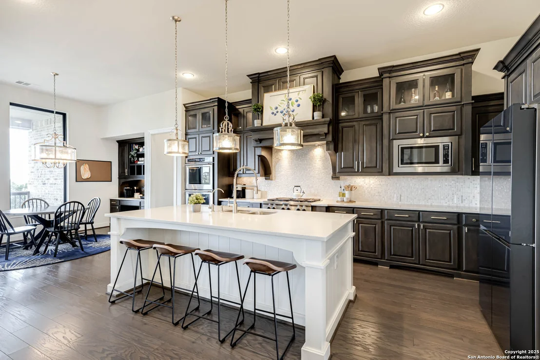 Photo of 8027 Vanity Hill