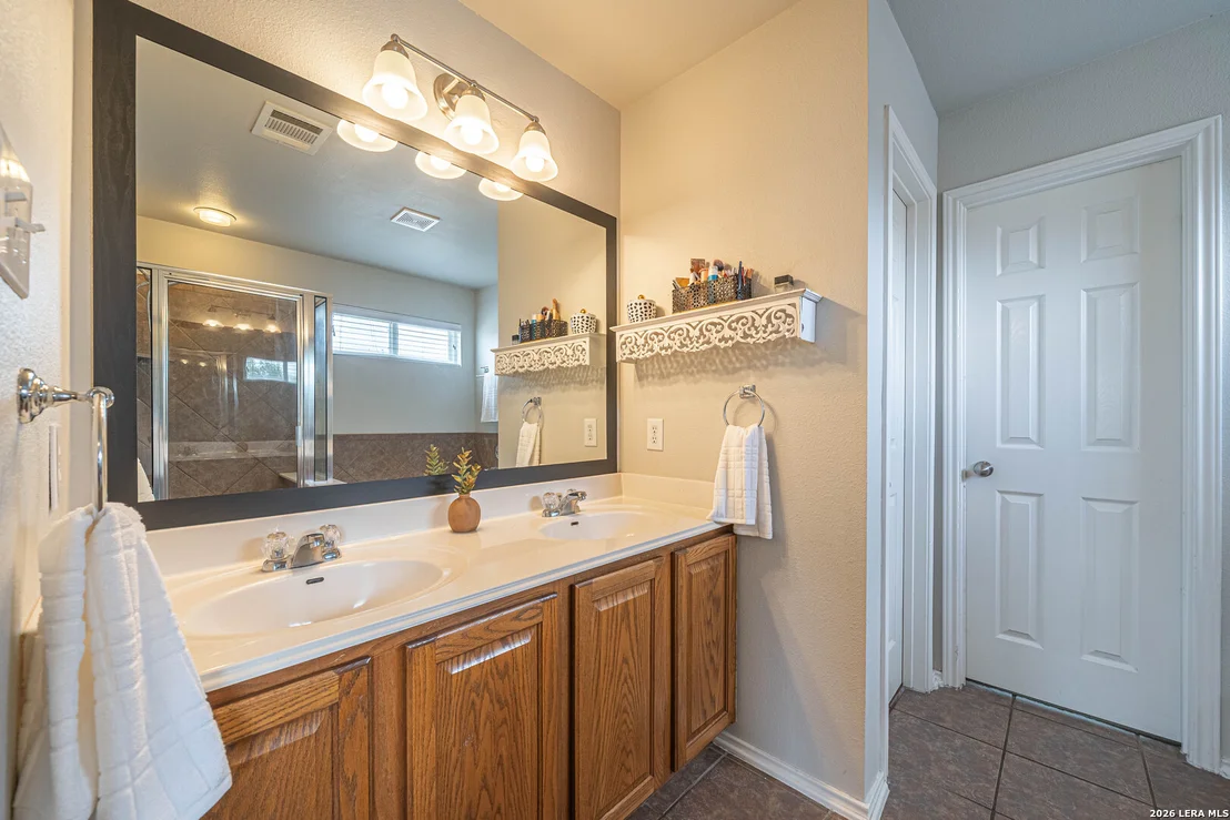 Photo of 206 OLYMPIC DR