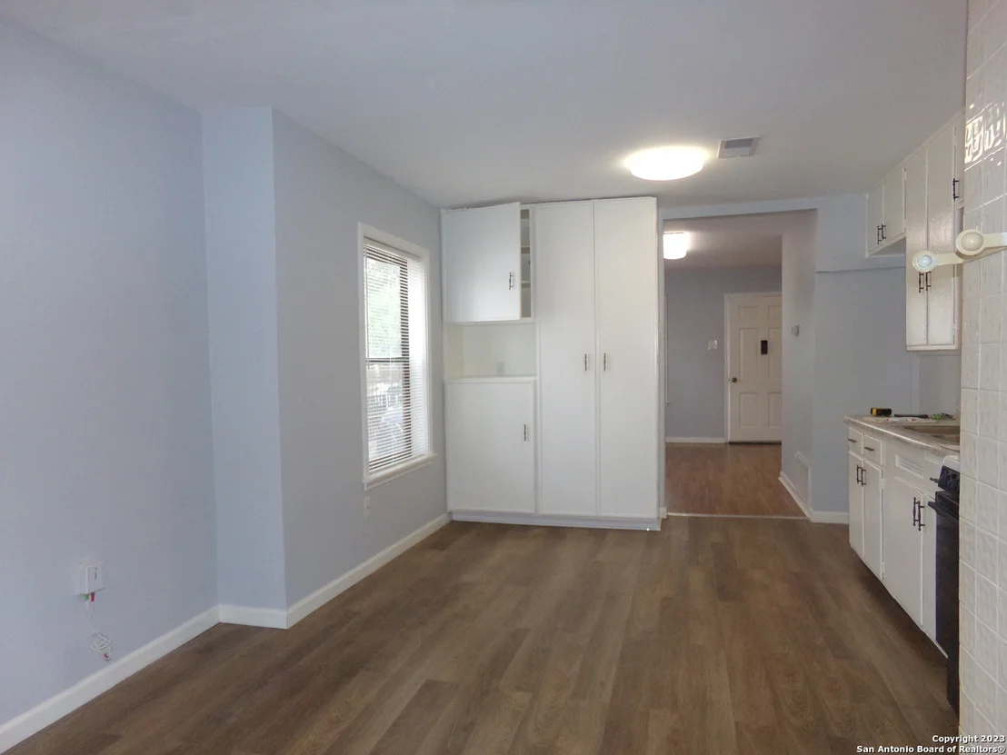 Photo of 735 ROCHAMBEAU