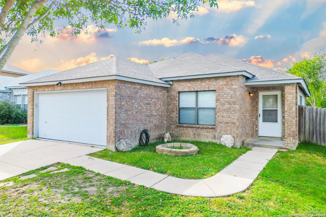 Photo of 10135 SILVER PARK
