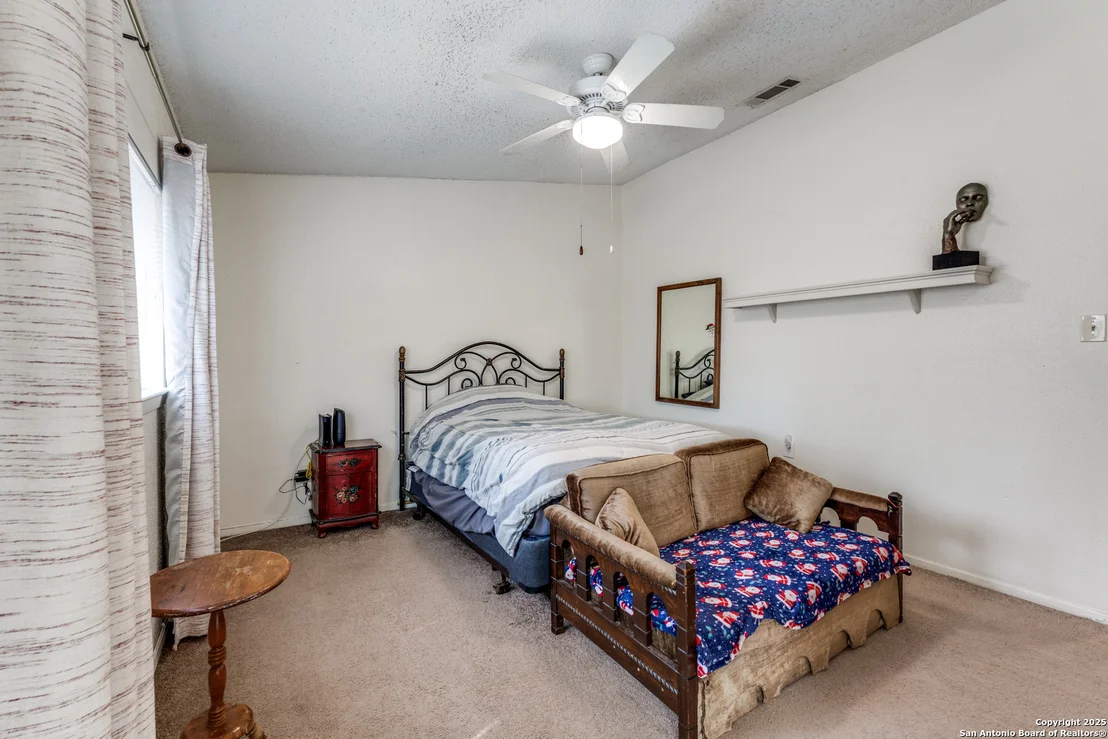 Photo of 4913 Crestwood