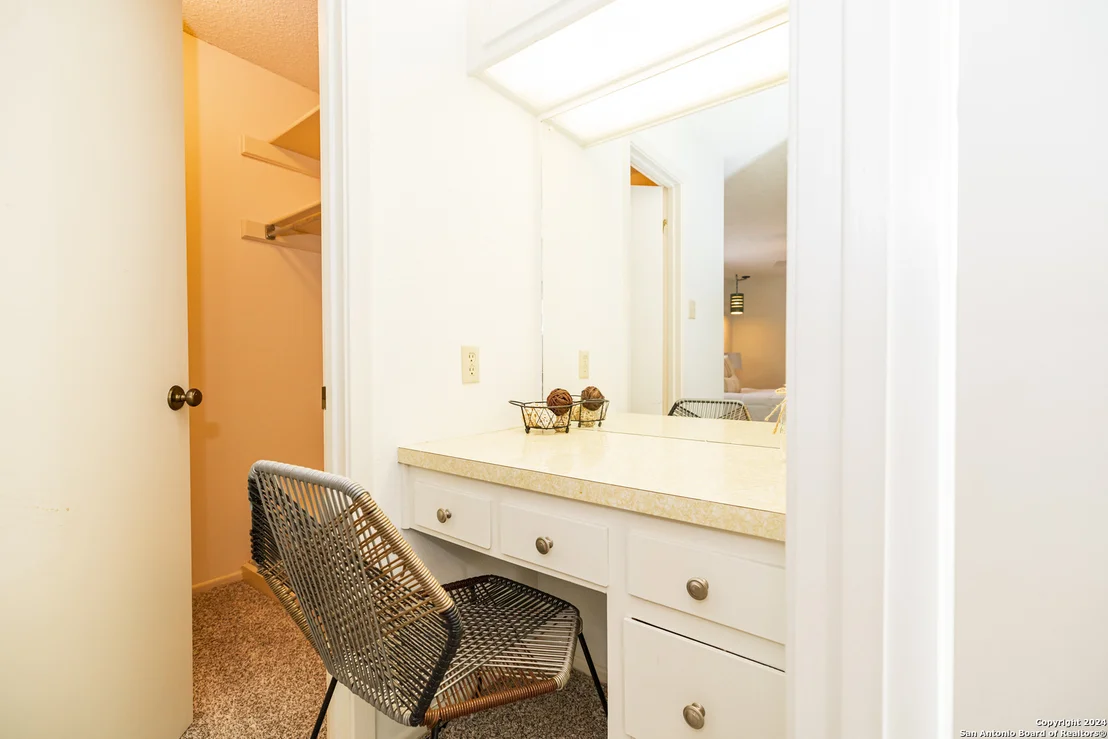 Photo of 6018 GRAND Point