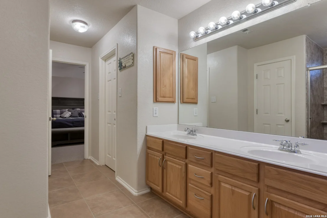 Photo of 827 Point Cove