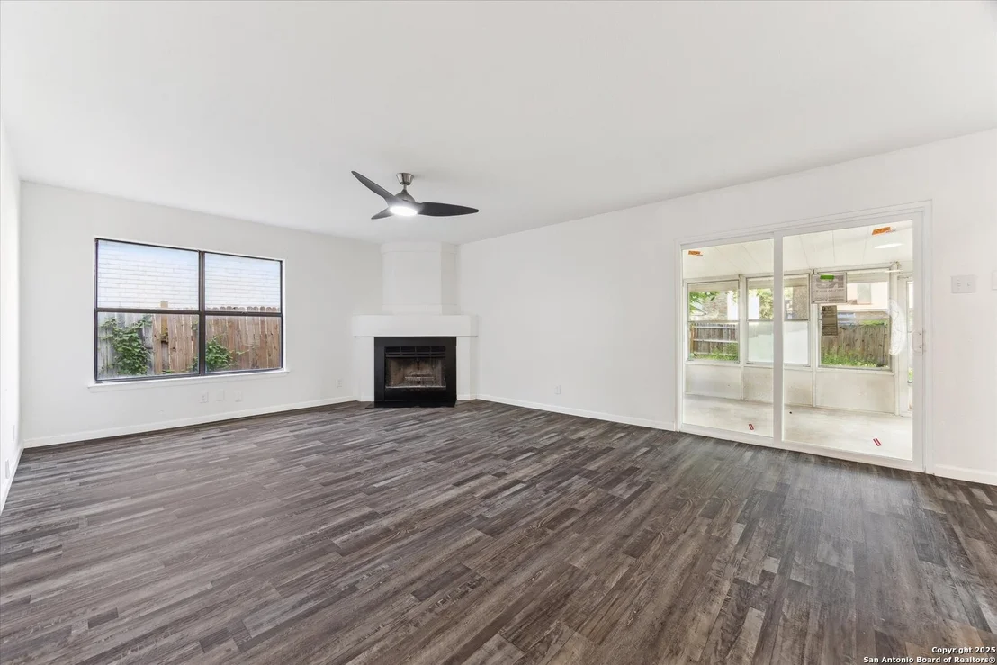 Photo of 7310 Roveen Trail