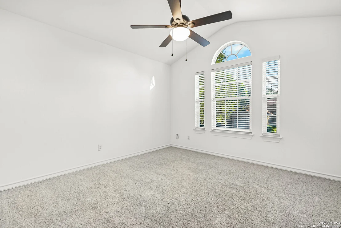 Photo of 1323 Brook Bluff