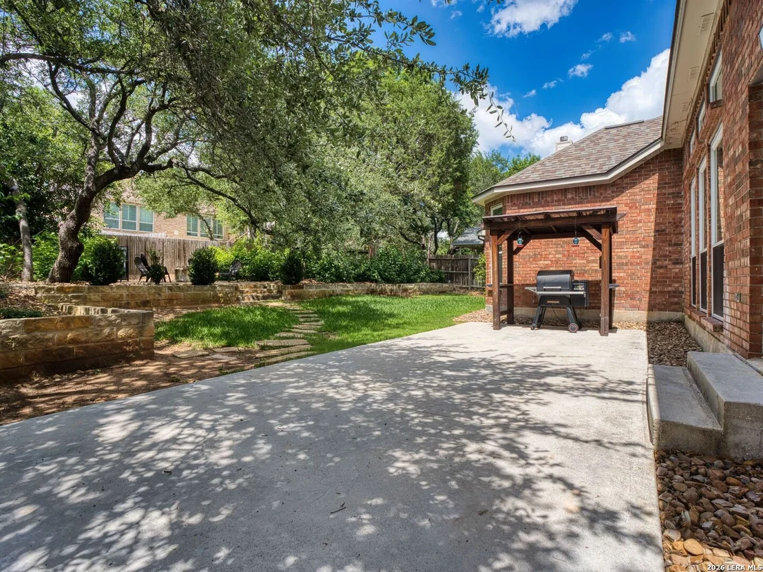 Photo of 2615 Rogers Bluff