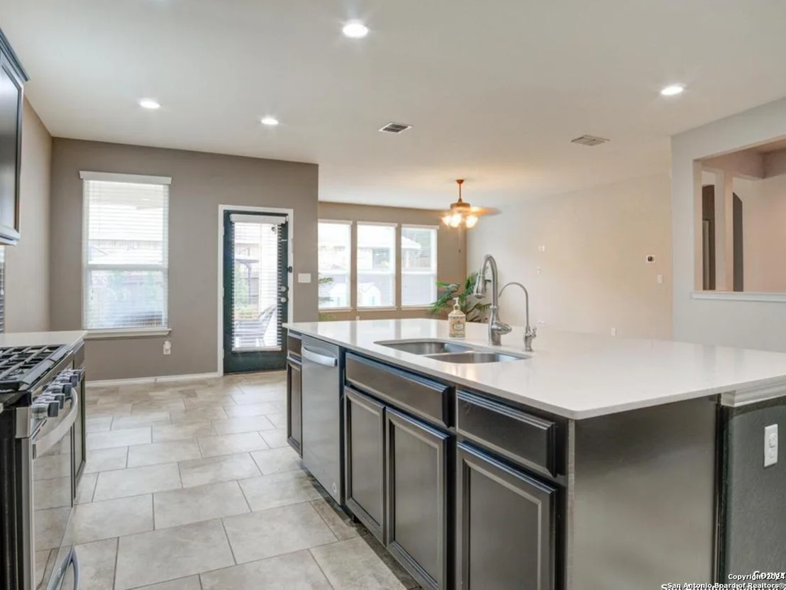 Photo of 10608 Hibiscus Cove