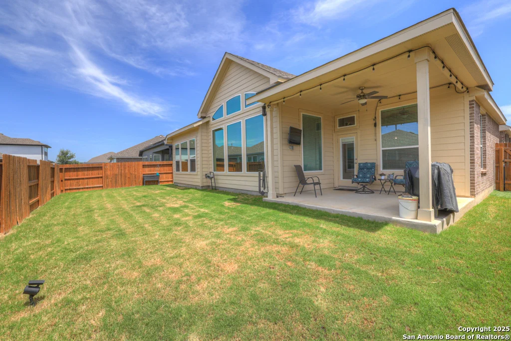 Photo of 929 Rench