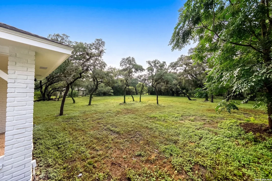 Photo of 412 Cliffside Dr