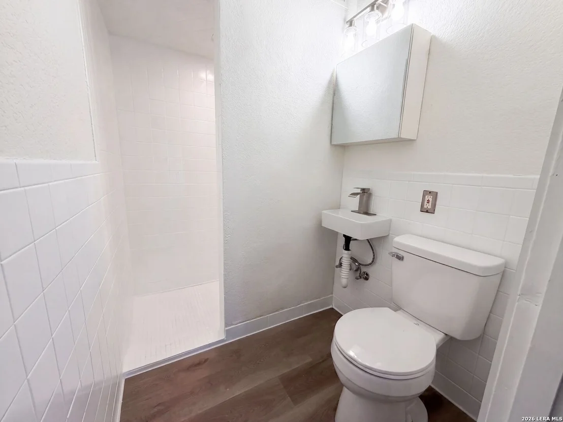 Photo of 106 BRIARCLIFF DR