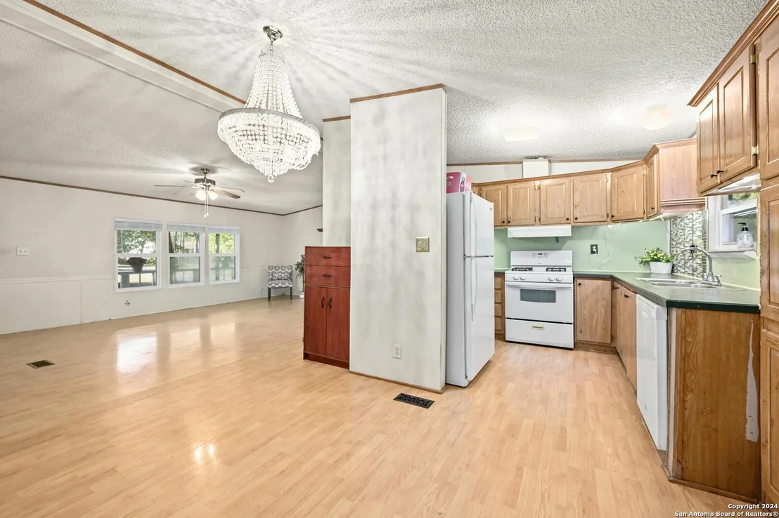 Photo of 1007 Red Bud Drive