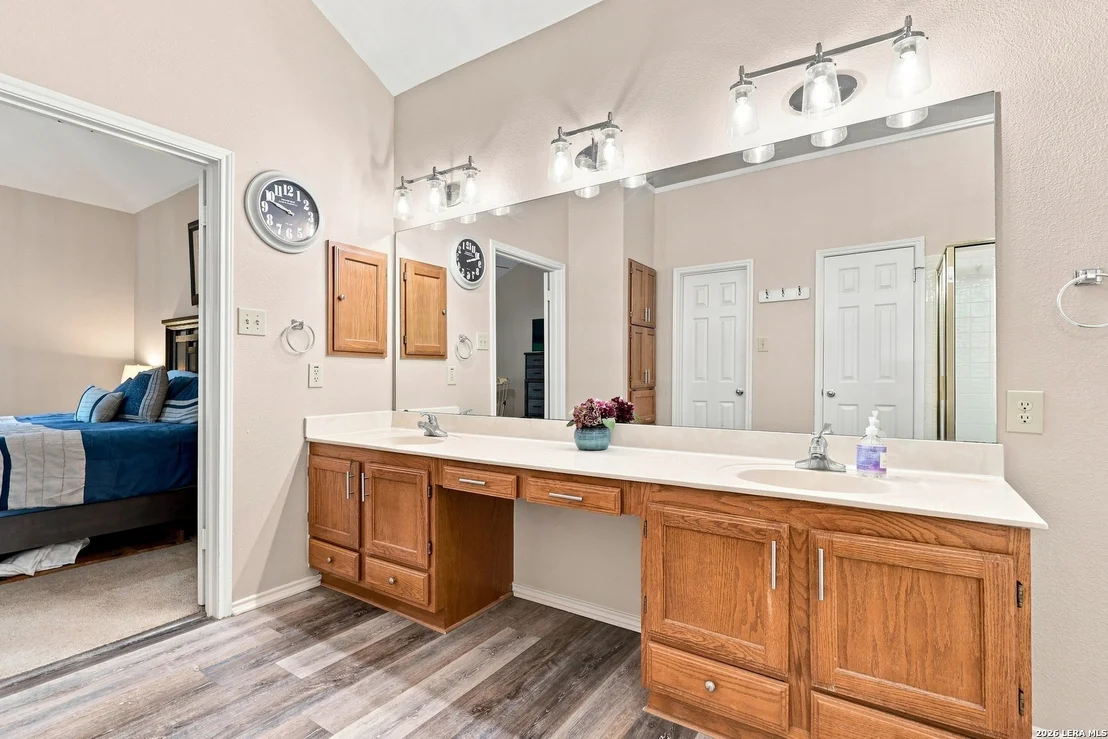 Photo of 15235 Spring Cor