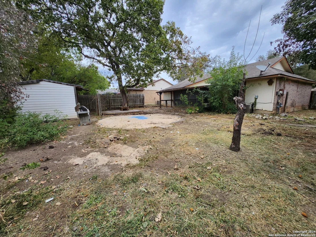 Photo of 11007 FOREST CROWN