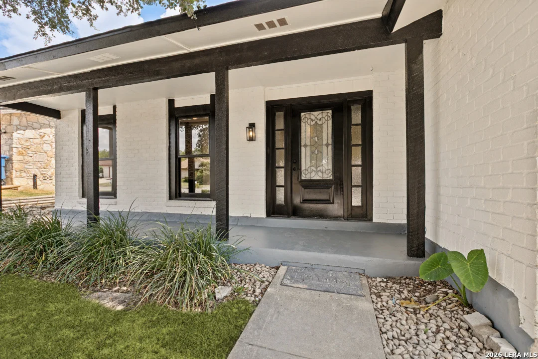 Photo of 13702 PEBBLE WALK