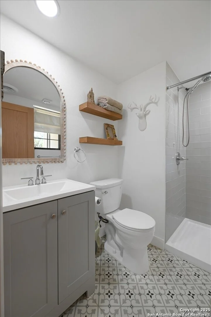 Photo of 6036 Circle Oak