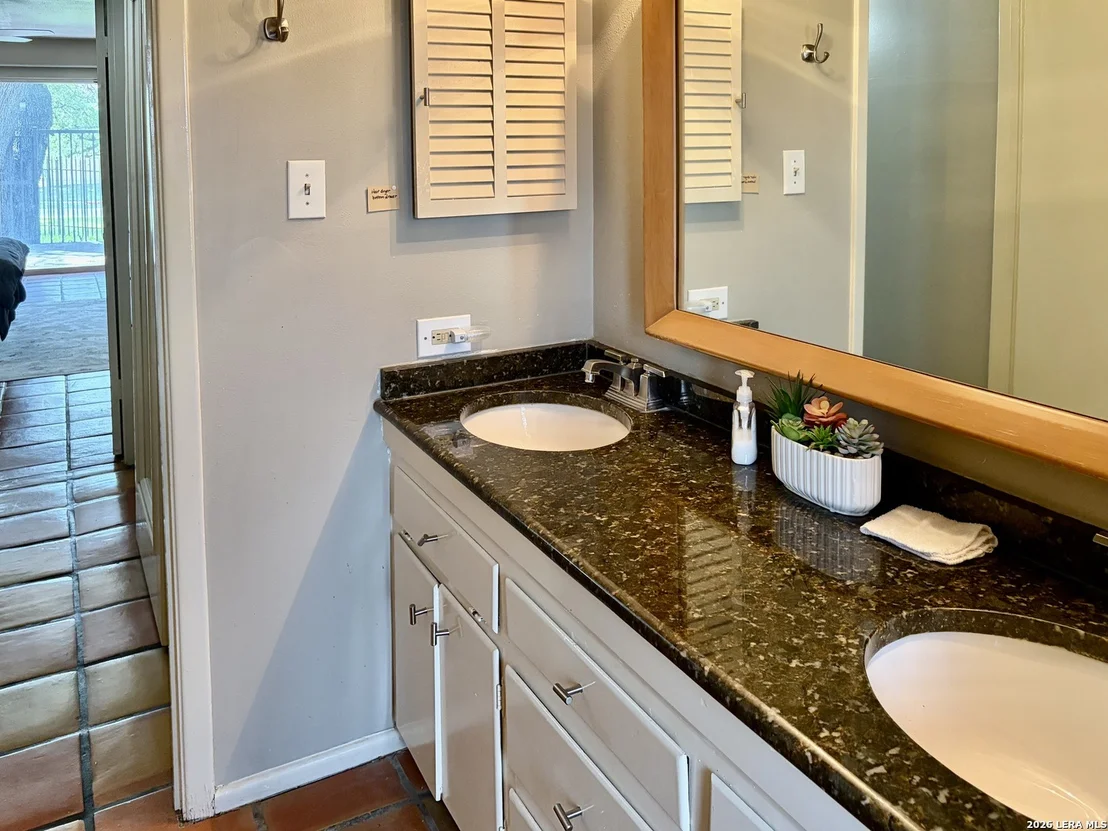 Photo of Unit 44B at 8915 Datapoint Dr