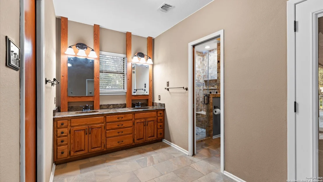 Photo of 9521 Sumac
