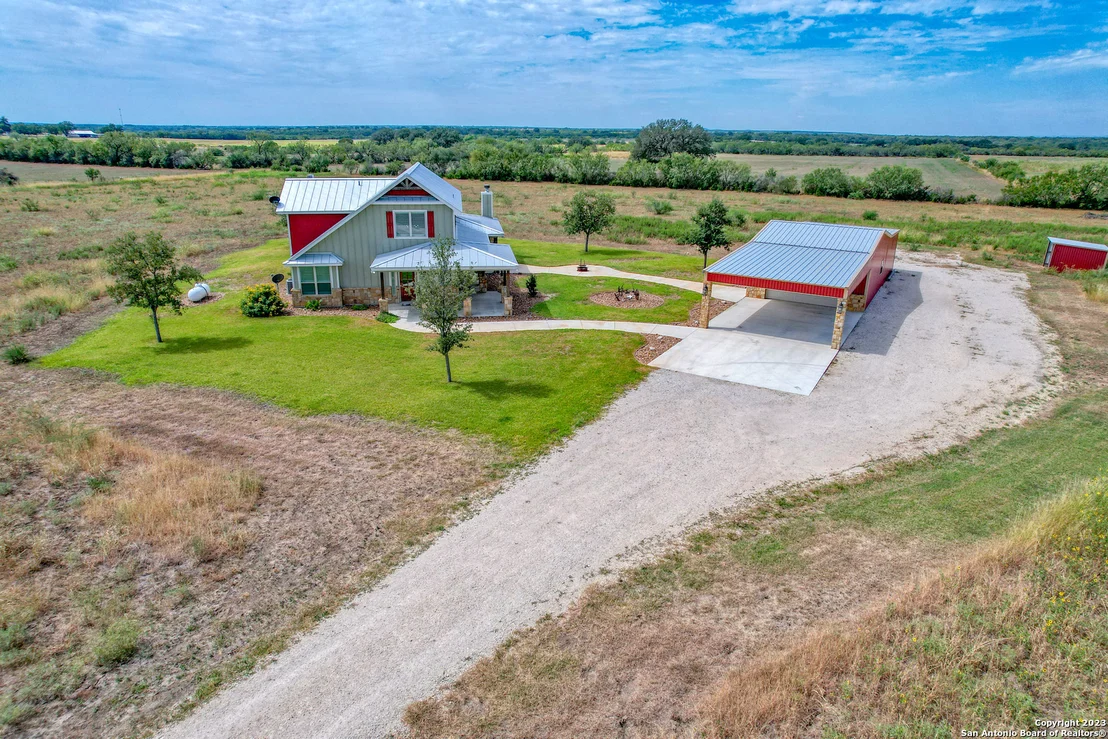 Photo of 2371 N Ranch Road 187