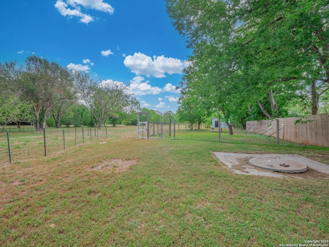 Photo of 2275 Huber Rd