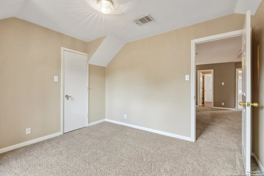 Photo of 14018 POSSUM TREE RD