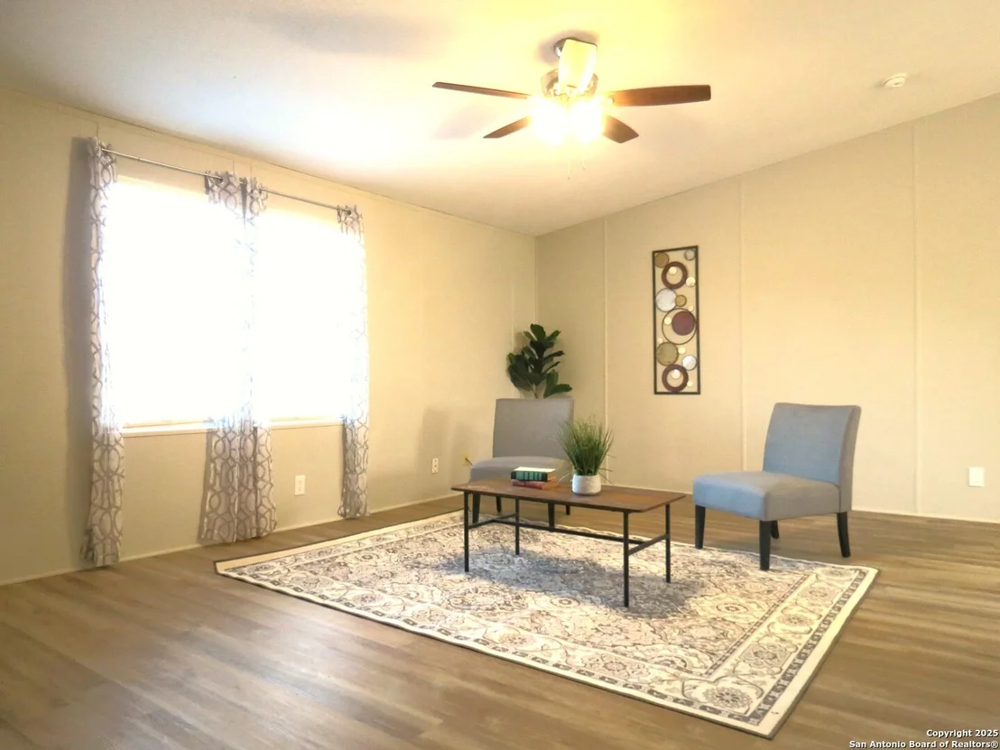 Photo of 417 Rosemary