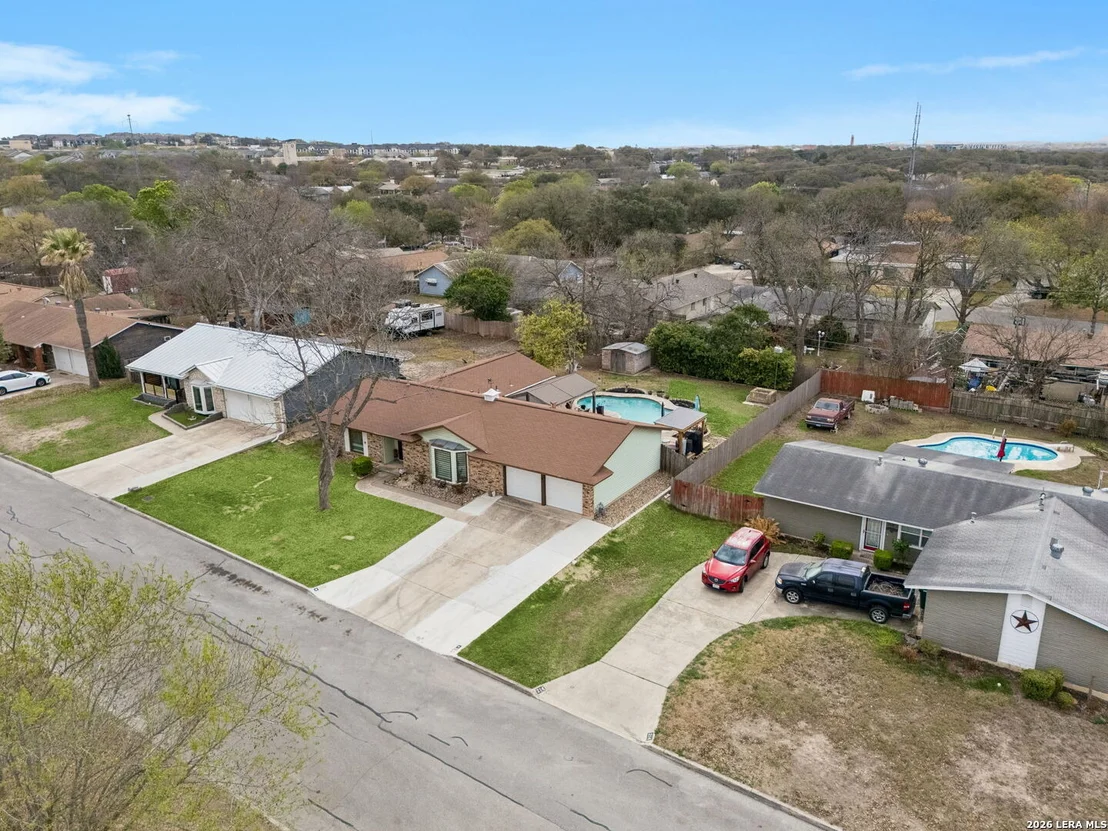 Photo of 218 Whispering Oaks