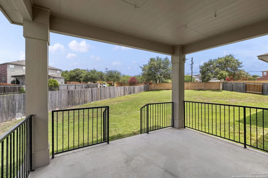 Photo of 213 Springtree Parkway
