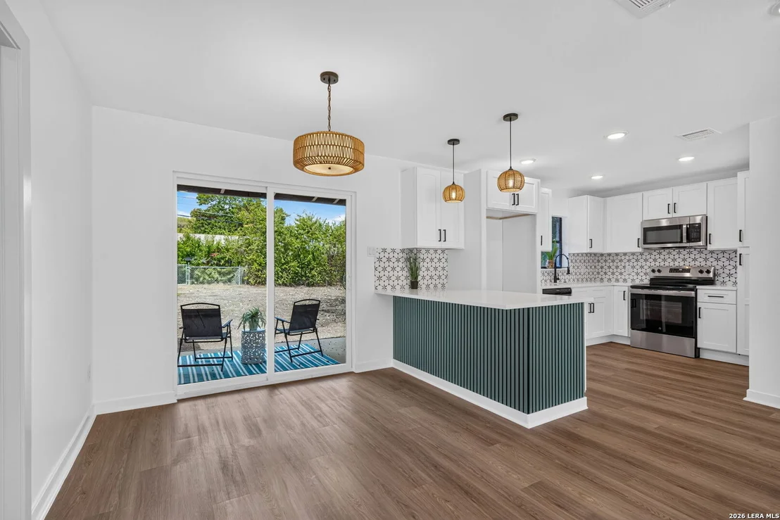 Photo of 359 BARBARA DR