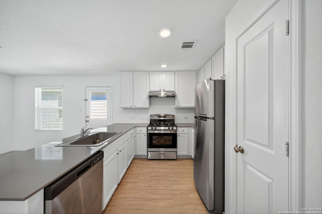 Photo of 12935 Deep Eddy
