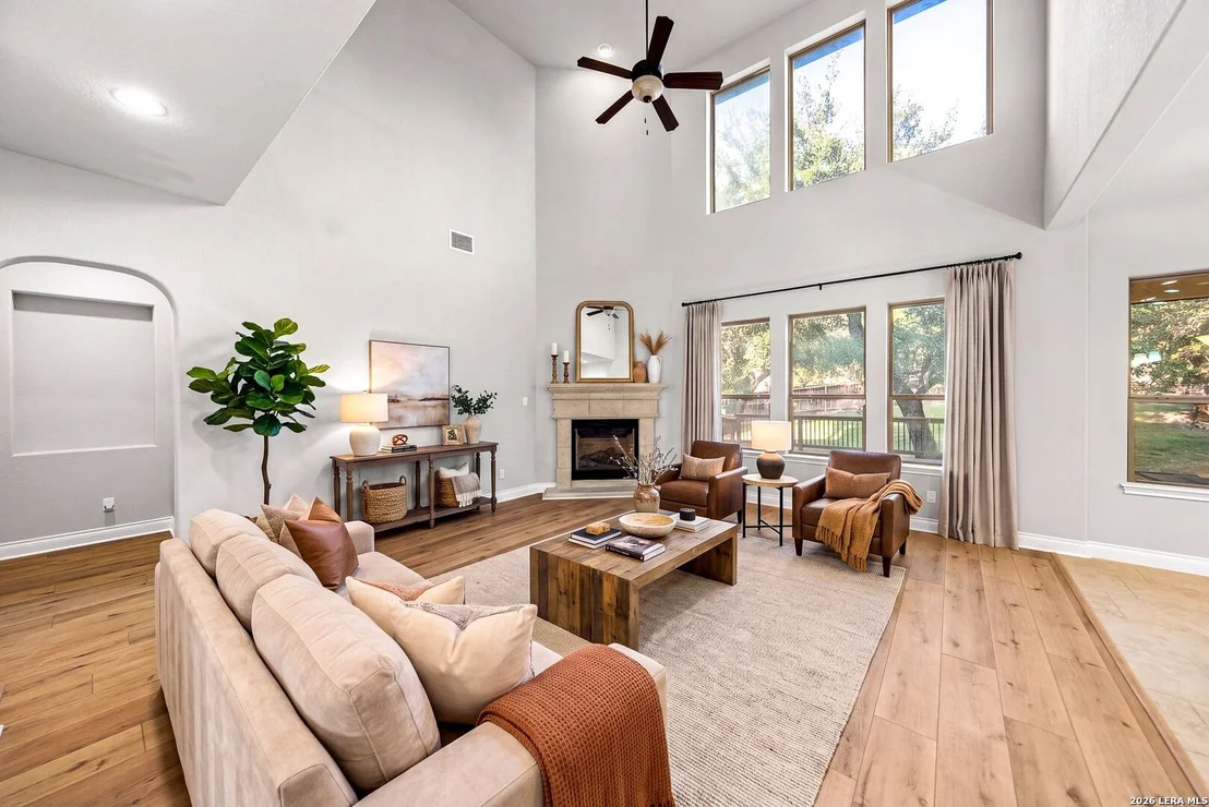 Photo of 25207 Estancia Cir,