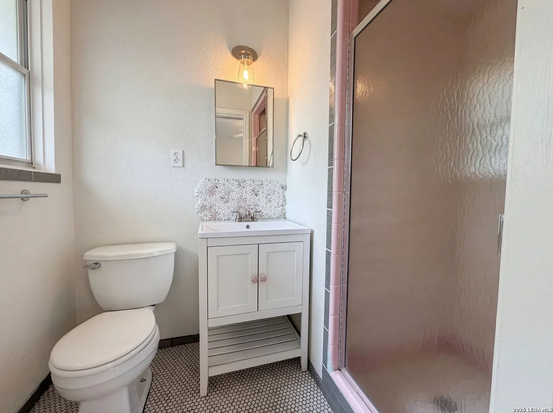 Photo of 125 Scott