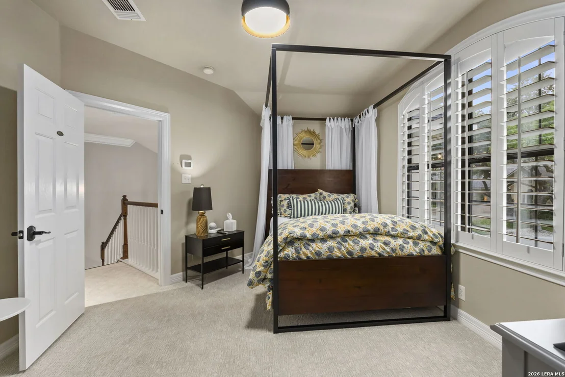 Photo of 2302 BLACKOAK BND