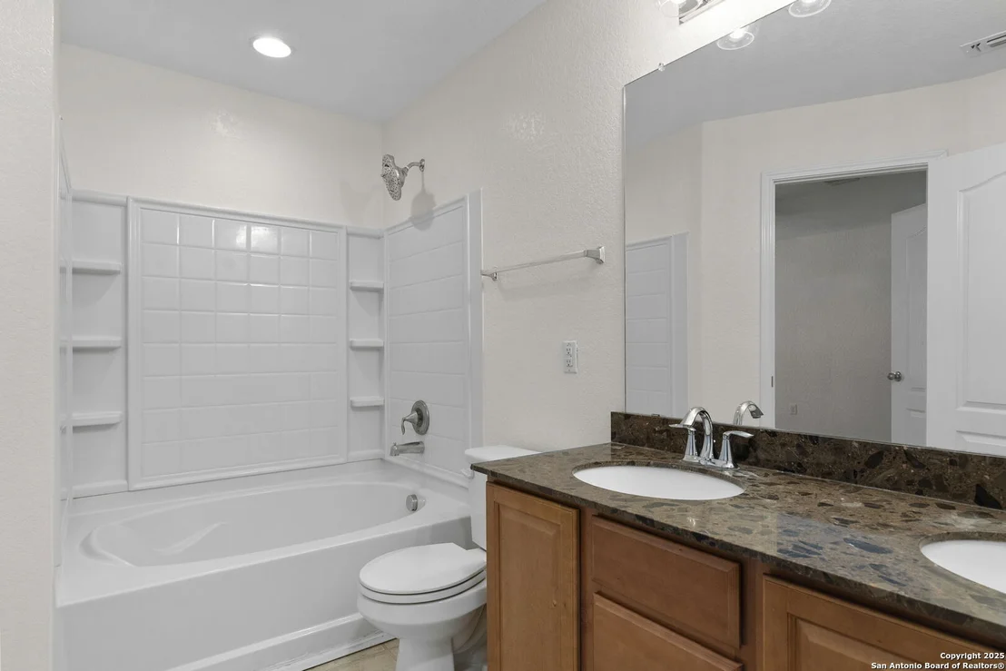 Photo of 3909 Legend Pond