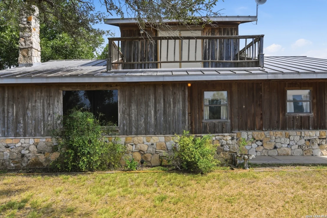 Photo of 383 County Road 404