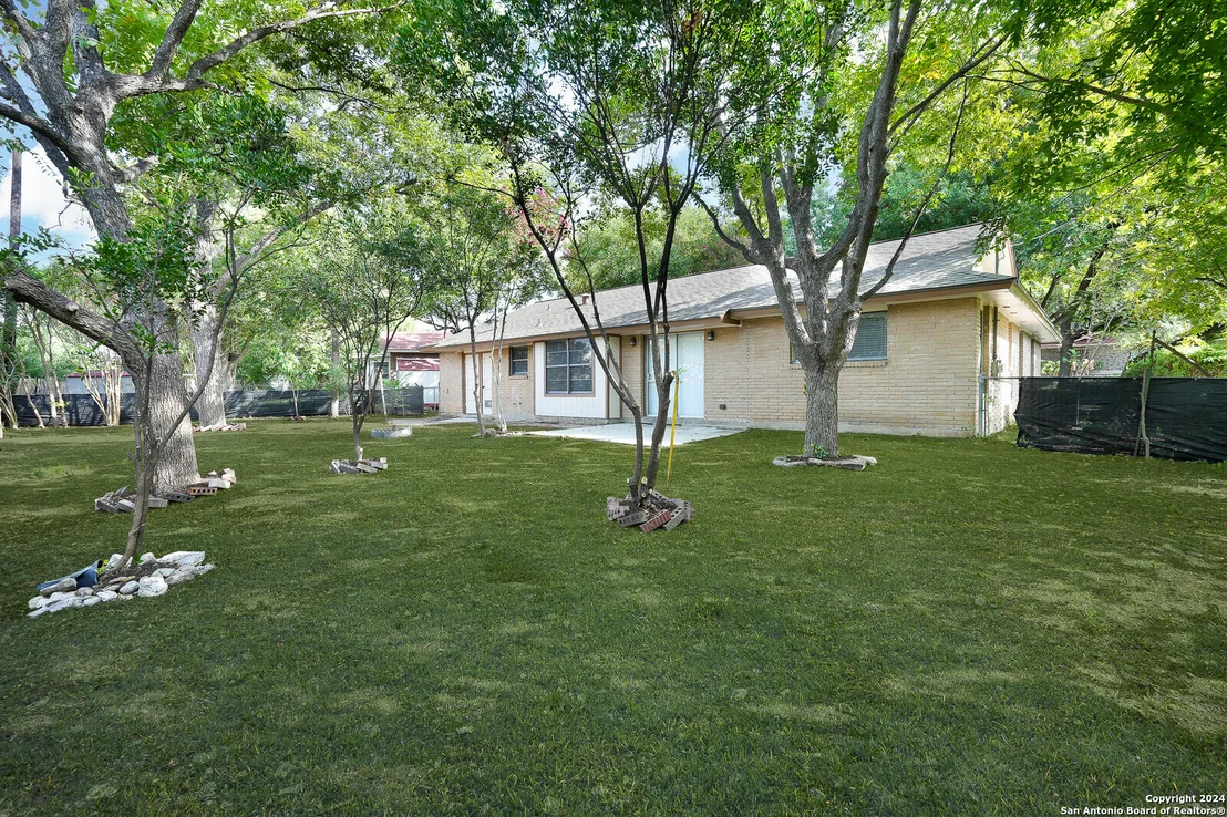 Photo of 5934 Kettering
