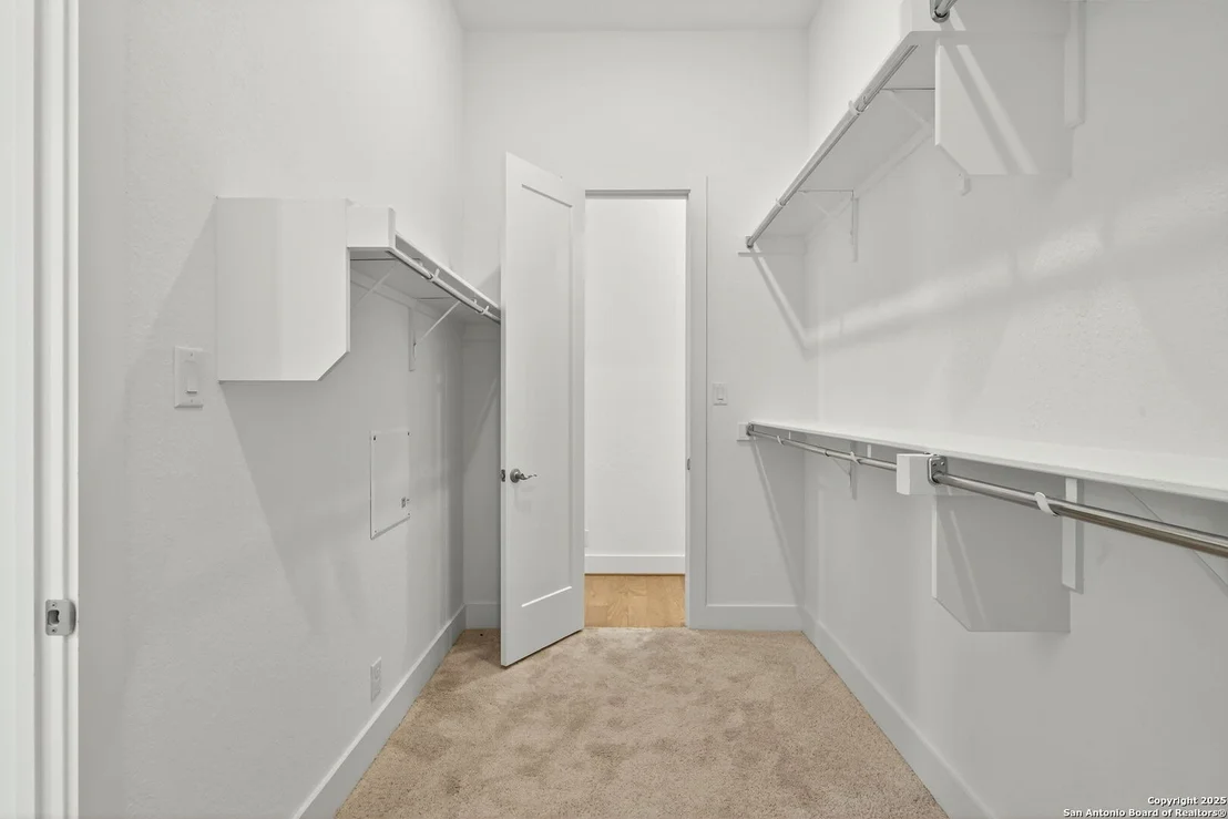 Photo of 8608 Shady Gate
