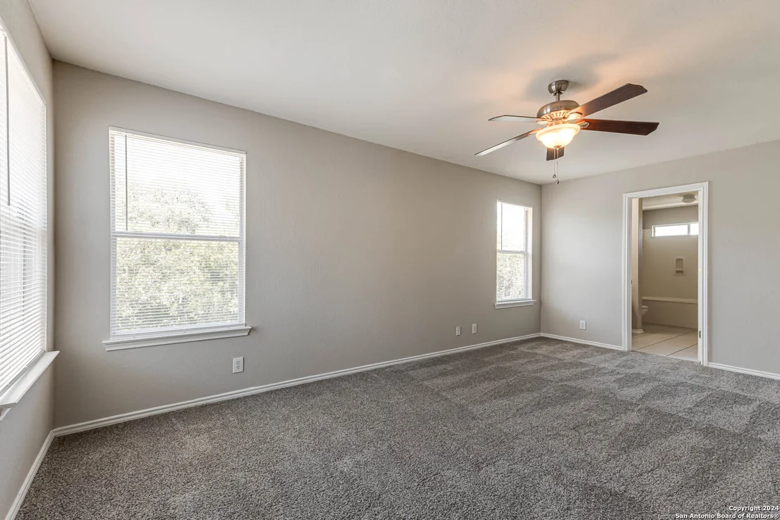 Photo of 1039 DAFFODIL WAY